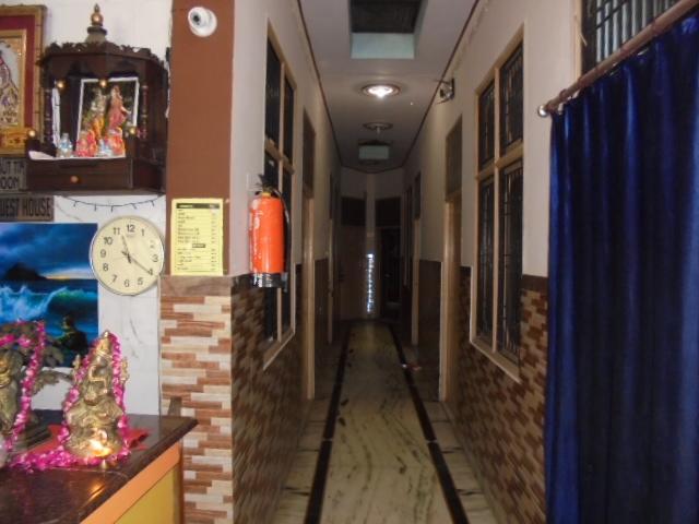 Krishnam Guest House Mathura Exterior photo